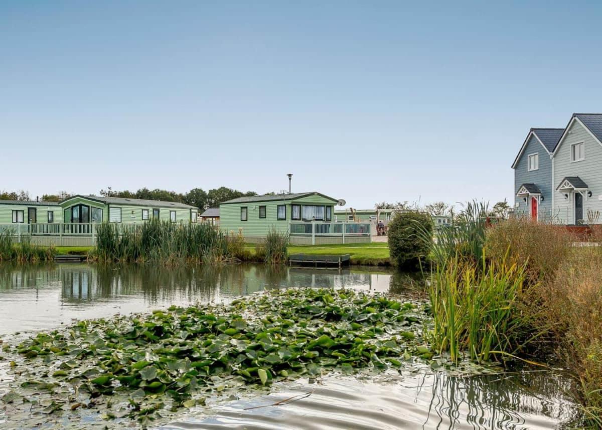 Herons Mead Lodges Orby Exterior photo